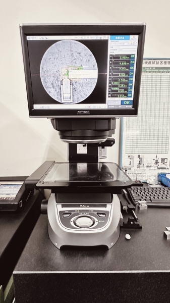 KEYENCE High Accuracy Image Dimension Measurement